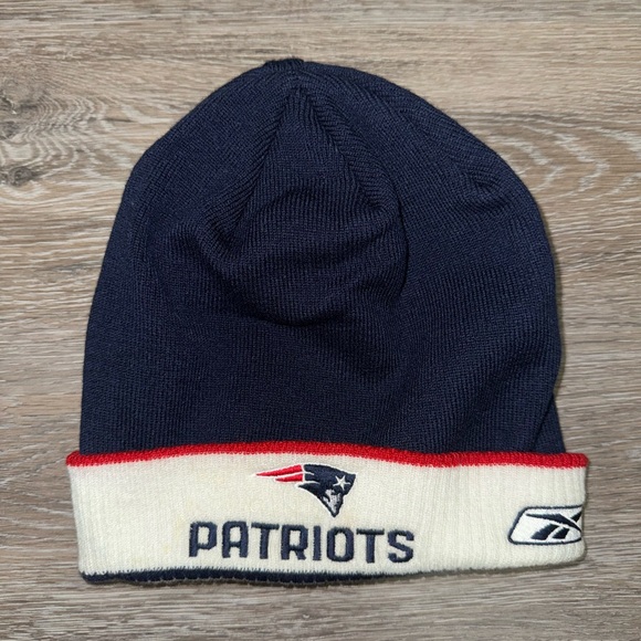 New England Patriots NFL Blue & White Beanie - One Size - Picture 1 of 3